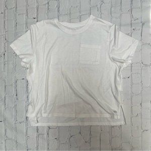 Dicks Sporting Goods White T Shirt with Front Pocket